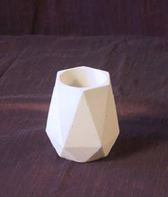 Lade das Bild in den Galerie-Viewer, Beton Deko Vase