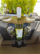 Lade das Bild in den Galerie-Viewer, 2er Weinglasbutler  aus Beton