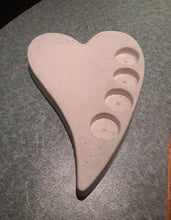 Lade das Bild in den Galerie-Viewer, Deko Teelichtherz aus Beton