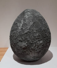 Lade das Bild in den Galerie-Viewer, Betondeko Osterei